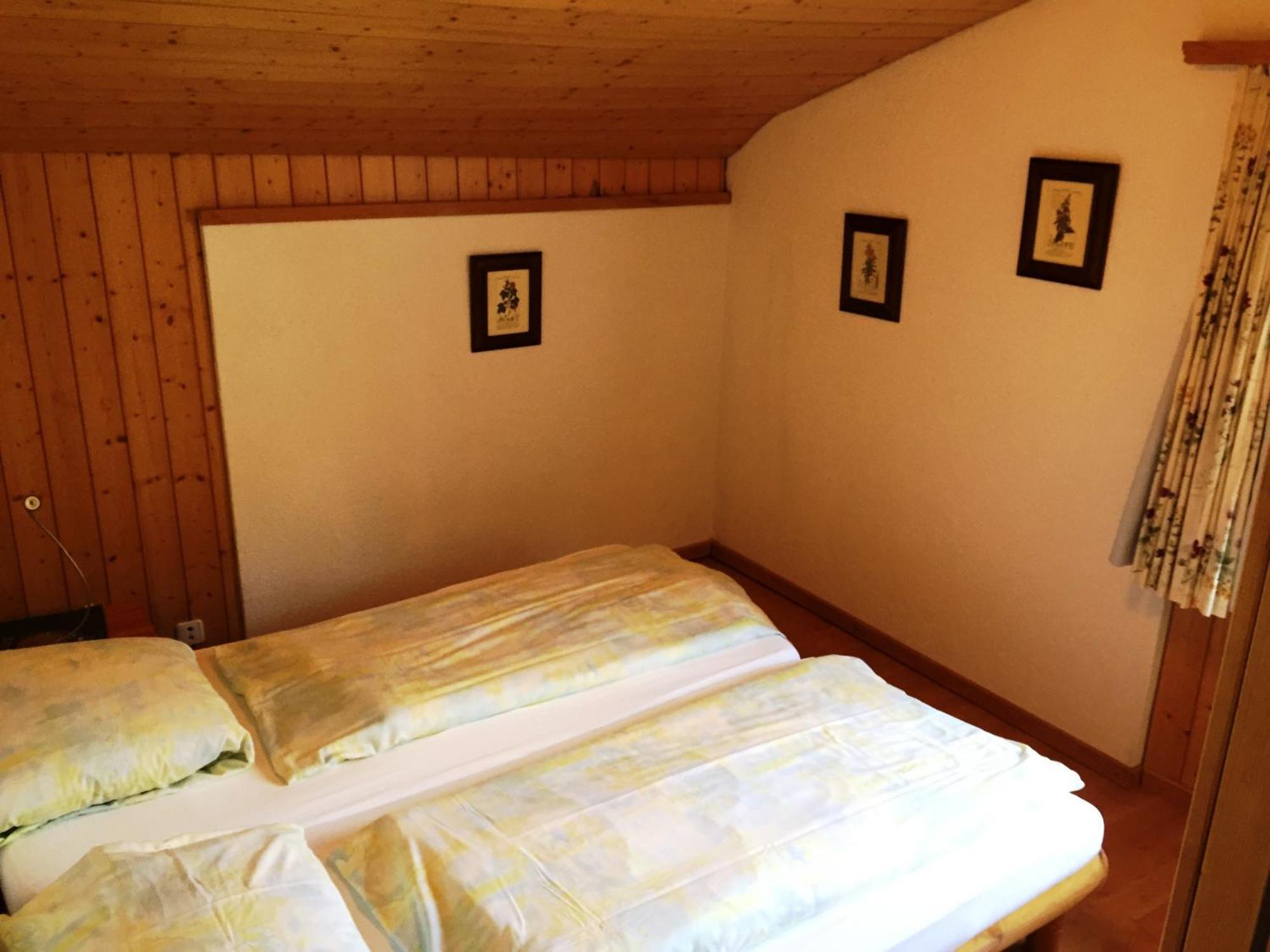 Alpen Chalet Кандерстег Стая снимка