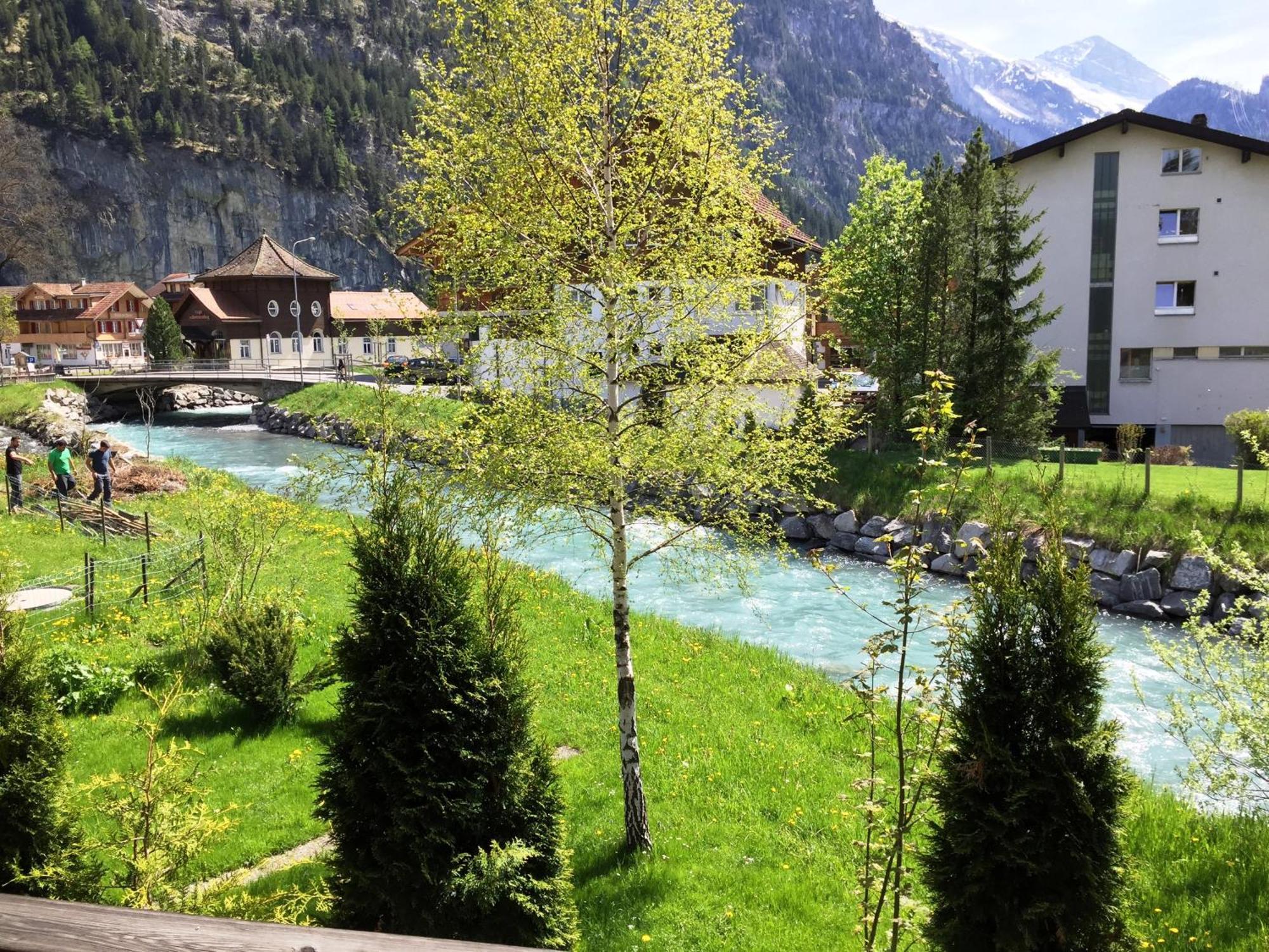 Alpen Chalet Кандерстег Стая снимка