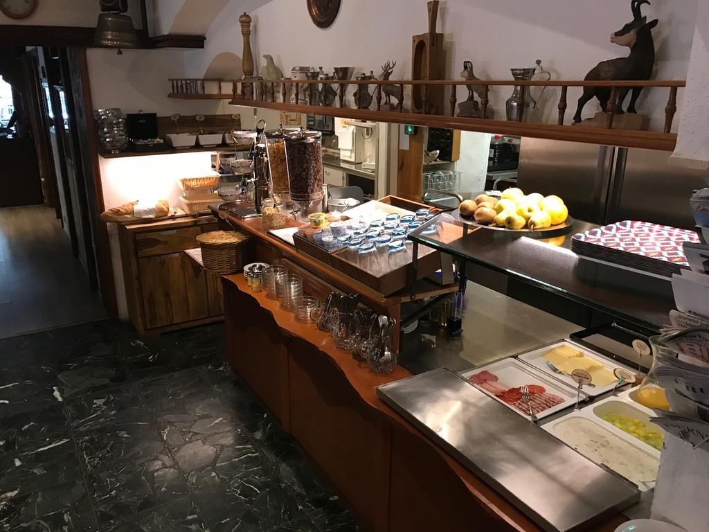 Alpen Chalet Кандерстег Екстериор снимка